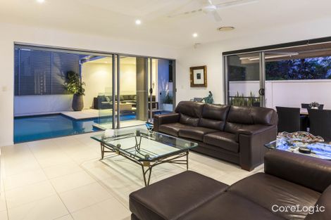 Property photo of 33 Sunbrite Avenue Mermaid Beach QLD 4218