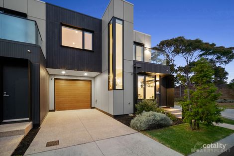 Property photo of 17 Rosevae Crescent Keysborough VIC 3173