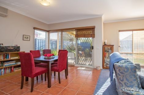 Property photo of 11 Cider Link Pakenham VIC 3810