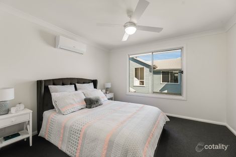Property photo of 2/316 Stenner Street Middle Ridge QLD 4350
