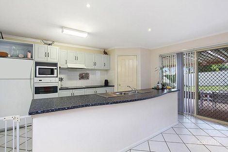 Property photo of 21 Nursery Grove Mount Hutton NSW 2290