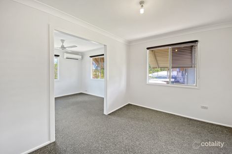 Property photo of 3 Stenlake Avenue Kawana QLD 4701