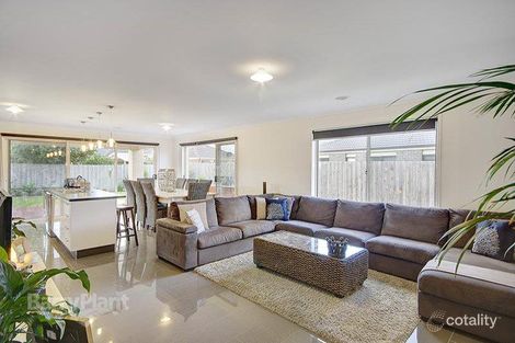 Property photo of 10 Mandela Court St Albans Park VIC 3219