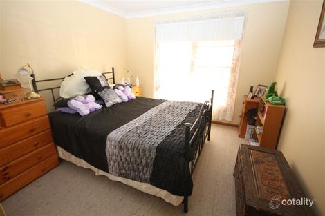Property photo of 2/18 Viceroy Avenue Dubbo NSW 2830