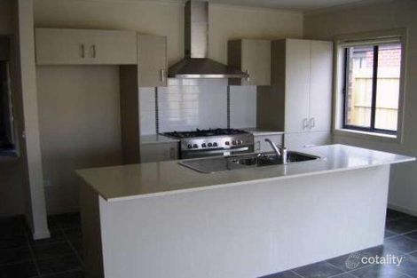 Property photo of 59 Red Gum Circuit Pakenham VIC 3810