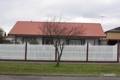 11 Swindon Rd, Hughesdale, VIC 3166