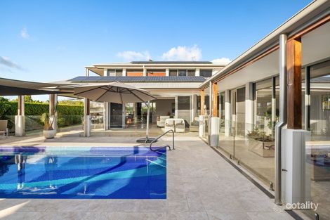 5823 Coveside Lane, Hope Island, QLD 4212