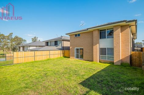 Property photo of 32 Sunningdale Drive Colebee NSW 2761