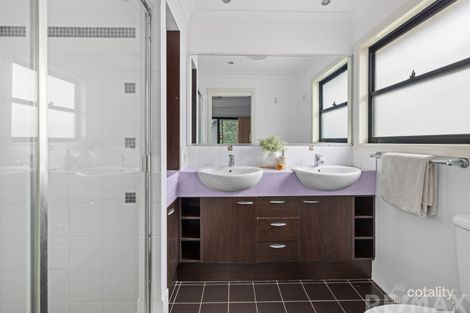 Property photo of 59 Riding Road Hawthorne QLD 4171