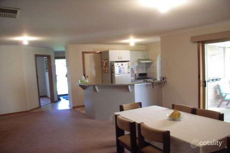 Property photo of 8 Vanessa Drive Burton SA 5110