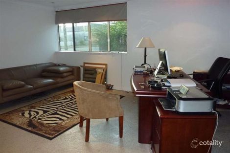 Property photo of 10 Palm Avenue Parramatta Park QLD 4870