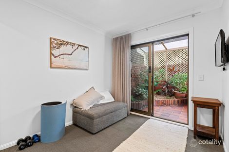 Property photo of 2/11 Tenth Avenue Palm Beach QLD 4221