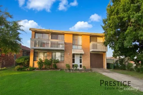 9 Jindabyne St, Bossley Park, NSW 2176