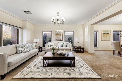 Property photo of 7 Kinnoull Grove Glen Waverley VIC 3150