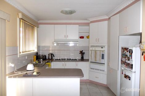 Property photo of 8 Benaud Close Keilor East VIC 3033
