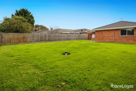 Property photo of 32 Thomas Place Pakenham VIC 3810