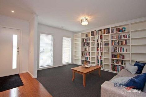 Property photo of 14 Beechtree Way Cranbourne North VIC 3977