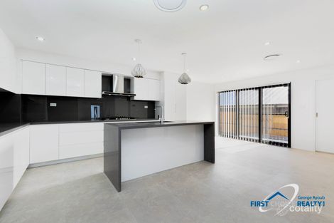 2 Brindle Pkwy, Box Hill, NSW 2765