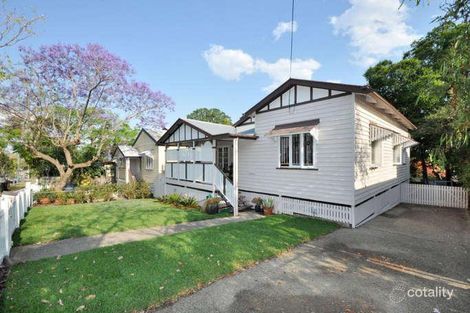 15 Fifth Ave, Kedron, QLD 4031