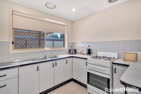 Property photo of 1/15 Northern Crescent Craigieburn VIC 3064