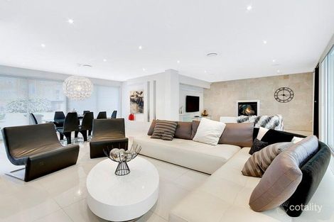 Property photo of 13 Ashburn Close Bella Vista NSW 2153