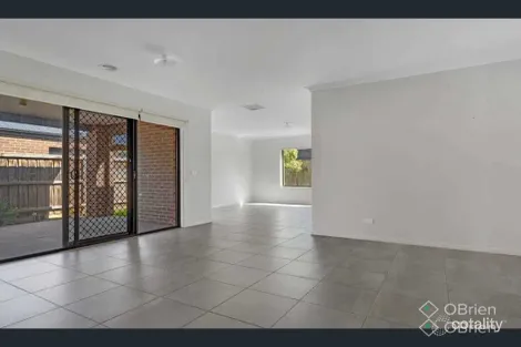Property photo of 12 Longford Crescent Weir Views VIC 3338