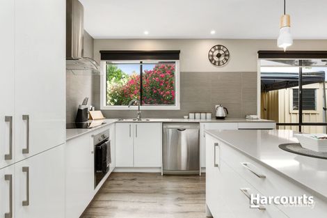 Property photo of 7 Dunmera Crescent Narre Warren South VIC 3805