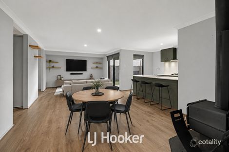 Property photo of 93 Beraking Loop Dalyellup WA 6230