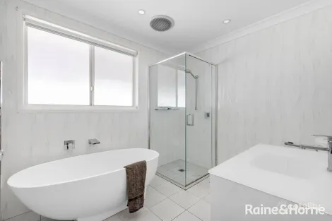 Property photo of 6 Towers Road Shoalhaven Heads NSW 2535