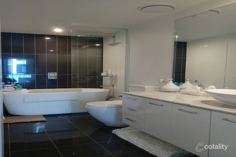 Property photo of 1109/5 Harbour Side Court Biggera Waters QLD 4216