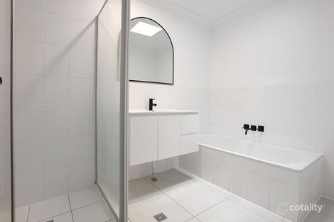 Property photo of 206/641 Pine Ridge Road Biggera Waters QLD 4216