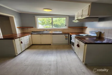 Property photo of 4 King Street Uralla NSW 2358