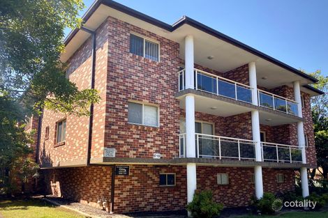 2/67 Hampton Court Rd, Carlton, NSW 2218