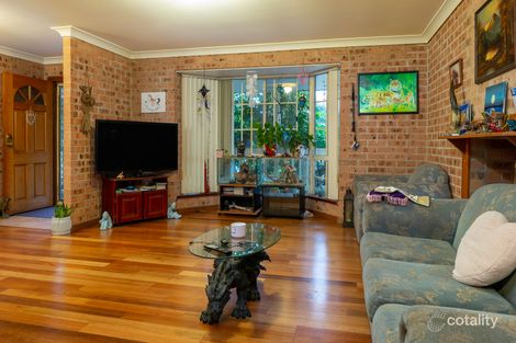 Property photo of 17 Karoola Crescent Surfside NSW 2536