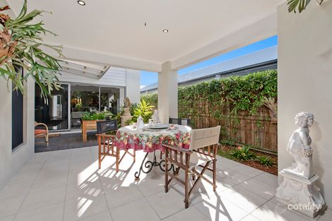 Property photo of 6 Foreshore Court Dicky Beach QLD 4551