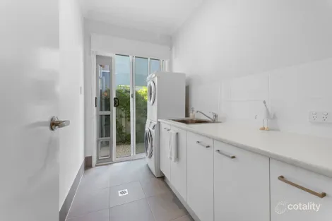 Property photo of 24 Capella Drive Redland Bay QLD 4165