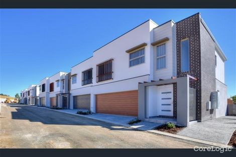 Property photo of 8/31 Jotown Drive Coomera QLD 4209