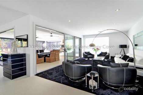 Property photo of 2253 Banksia Lakes Drive Hope Island QLD 4212