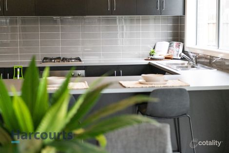 Property photo of 18 Lats Avenue Carrum Downs VIC 3201