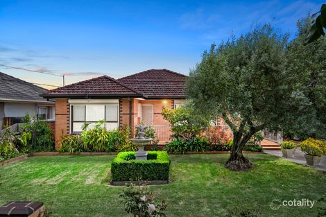 Property photo of 11 Henderson Street Reservoir VIC 3073