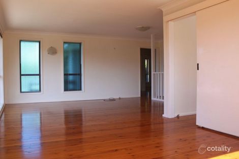 Property photo of 4 White Place Figtree NSW 2525