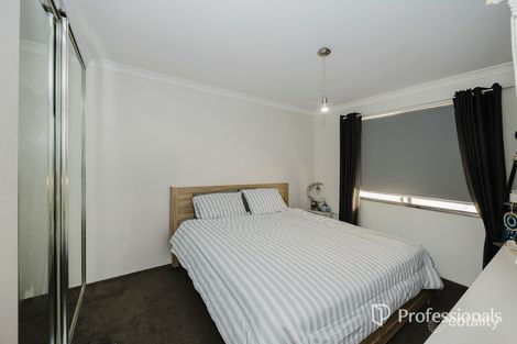 60 Billericay Cct, Butler, WA 6036