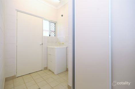 Property photo of 3 Lorraine Close Bentley Park QLD 4869