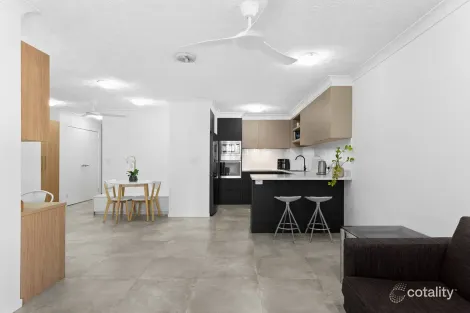 Property photo of 2/15-17 Lloyd Street Southport QLD 4215