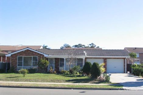 11 Rogan Cres, Prairiewood, NSW 2176