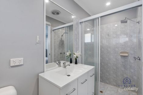 Property photo of 76 Chisholm Road Carrara QLD 4211
