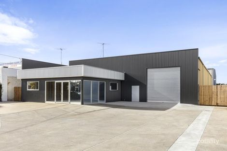 11 Crown St, South Geelong, VIC 3220