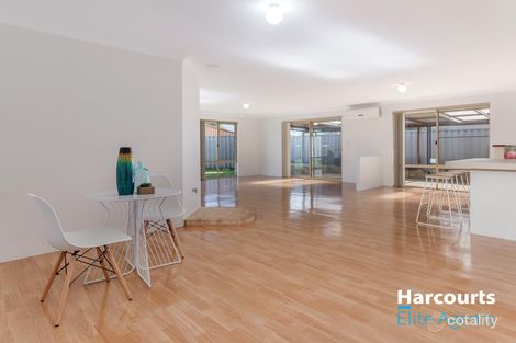 Property photo of 3 Primus Place Warnbro WA 6169