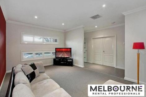 Property photo of 5 Kareelah Link South Morang VIC 3752