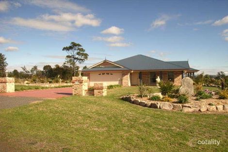 Property photo of 13 Tower Park Court Crows Nest QLD 4355